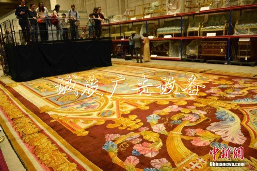 巴黎圣母院大火后學(xué)校宣傳欄幸存頂級文物展出