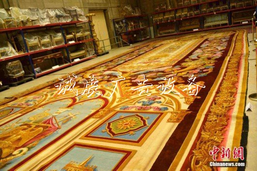 巴黎圣母院大火后學(xué)校宣傳欄幸存頂級文物展出