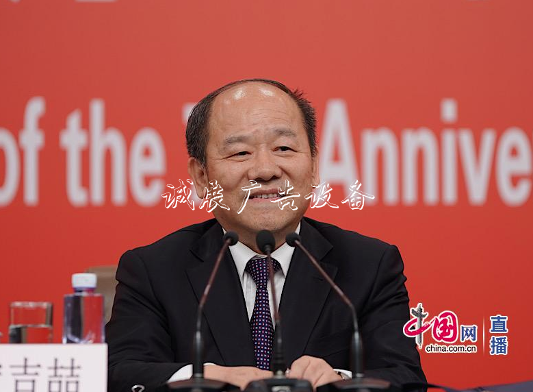 寧吉喆:消費(fèi)對上半學(xué)校宣傳欄年經(jīng)濟(jì)保持合理區(qū)間發(fā)揮6