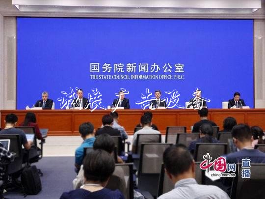 民航局副局長：將逐步宣傳欄廠家提升成都等機場國際樞紐功能