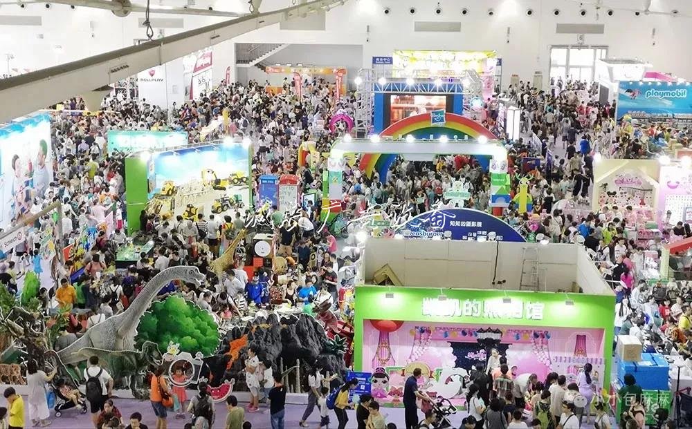 邯鄲首屆玩博會終于來啦宣傳欄！國慶黃金周給你嗨玩到盡興