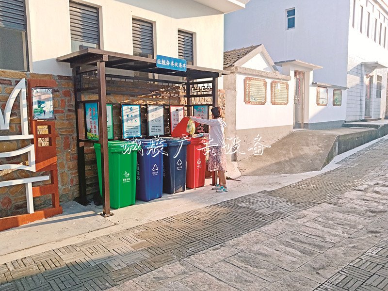 陳堡鎮(zhèn)村村建立宣傳欄廠家垃圾分類(lèi)收集亭