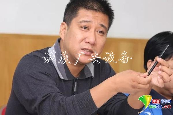 火箭精神：時(shí)刻歸閱報(bào)欄燈箱零，迎接更大挑戰(zhàn)