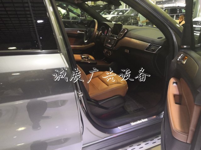 2019款奔馳GLS45太陽(yáng)能垃圾桶0忠厚傳統(tǒng)實(shí)拍感受