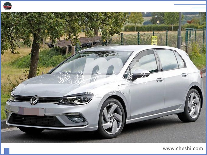 20天后！大眾全新高爾宣傳欄夫亮相 內(nèi)飾采用連屏設(shè)計