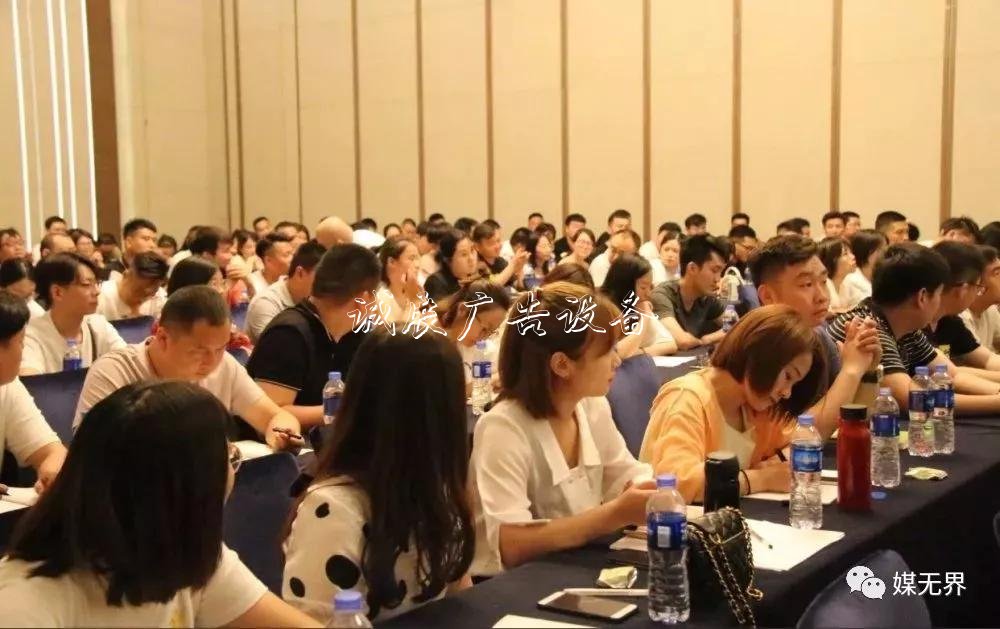 廣告主，請別再浪費太陽能垃圾桶廣告費！戶外廣告投放的1