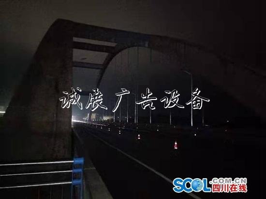 調(diào)查｜已通車(chē)8個(gè)月 廣安指路牌官盛渠江大橋路燈何時(shí)能點(diǎn)亮？