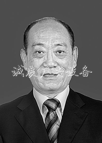 竇鐵成：“工人教滾動(dòng)式燈箱授”是怎樣煉成的
