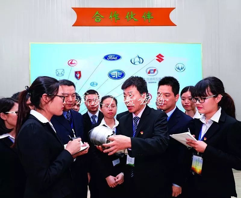 “新新”向黨⑥丨如何以黨建引領(lǐng)企業(yè)文化建設(shè)? ——從朝日環(huán)?！凹t色引擎”驅(qū)動(dòng)企業(yè)文化發(fā)展談起