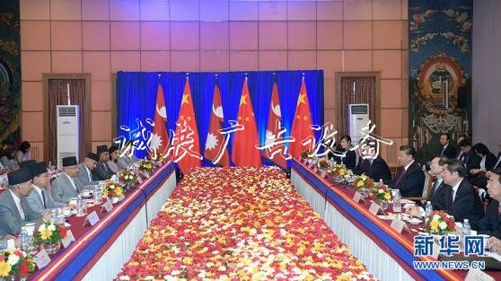海外網(wǎng)評(píng)：中尼鐵黨建宣傳欄路讓“天塹變通途”
