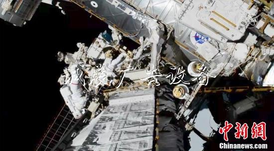 NASA稱實(shí)現(xiàn)了首次全路牌女性宇航員太空行走