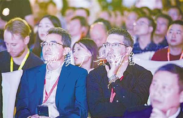 如何讓重慶顏值更高分類垃圾亭 院士專家?guī)?lái)金點(diǎn)子