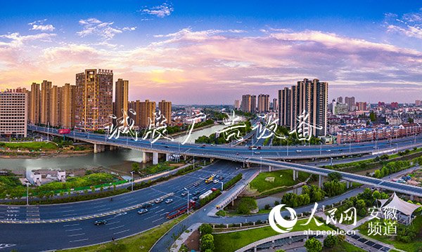 這個(gè)“安徽第一”路燈燈箱，為什么是肥西？