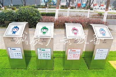 智能垃圾桶用“語(yǔ)音垃圾箱對(duì)話”教你垃圾分類投放