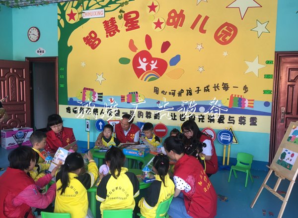 安徽省黃山市歙學校宣傳欄縣徽城鎮(zhèn)漁梁社區(qū)