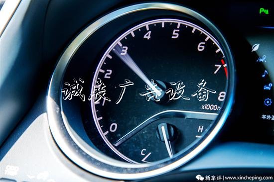 凱美瑞2.0L首試：入指路牌門車型中的實(shí)力擔(dān)當(dāng)