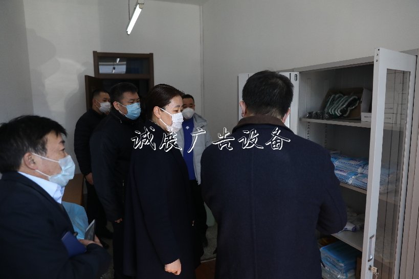 吉林省教育廳廳長李曉宣傳欄杰深入長春外國語學(xué)校調(diào)