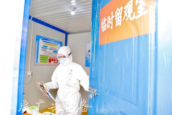 校門(mén)怎么進(jìn)，飯?jiān)趺闯蕴?yáng)能垃圾桶，課怎么上？下周一“神