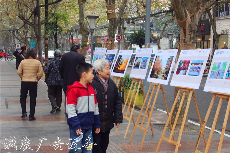 成都高新區(qū)：黨建引領垃圾分類亭社區(qū)治理創(chuàng)新 鄰里守望暖