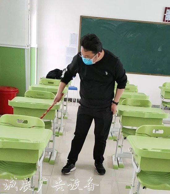 教學區(qū)域大掃除—初中部