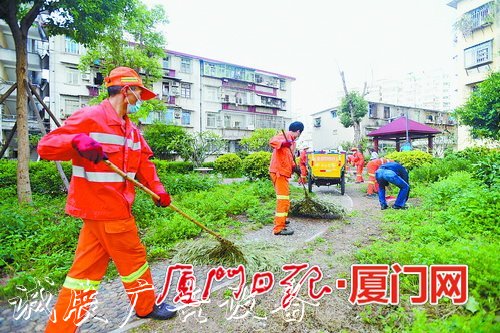 廈門積極推進(jìn)愛國衛(wèi)生閱報欄燈箱運(yùn)動 街巷社區(qū)加力“美顏
