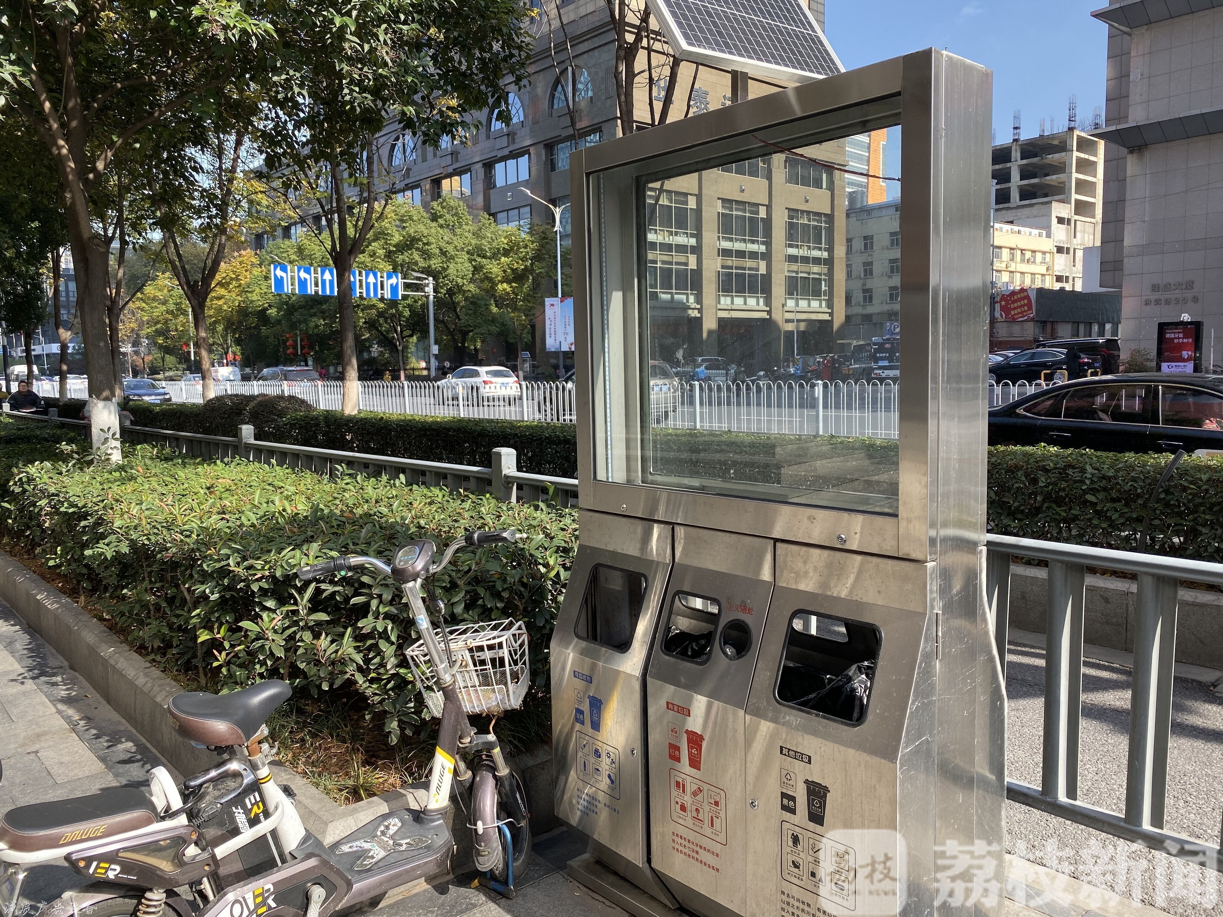 江蘇要取消路邊垃圾桶廣告燈箱？沒(méi)了垃圾桶，你會(huì)怎么