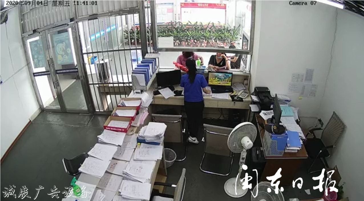 擾民的7米燈箱廣宣傳欄廠家告，終于拆了！