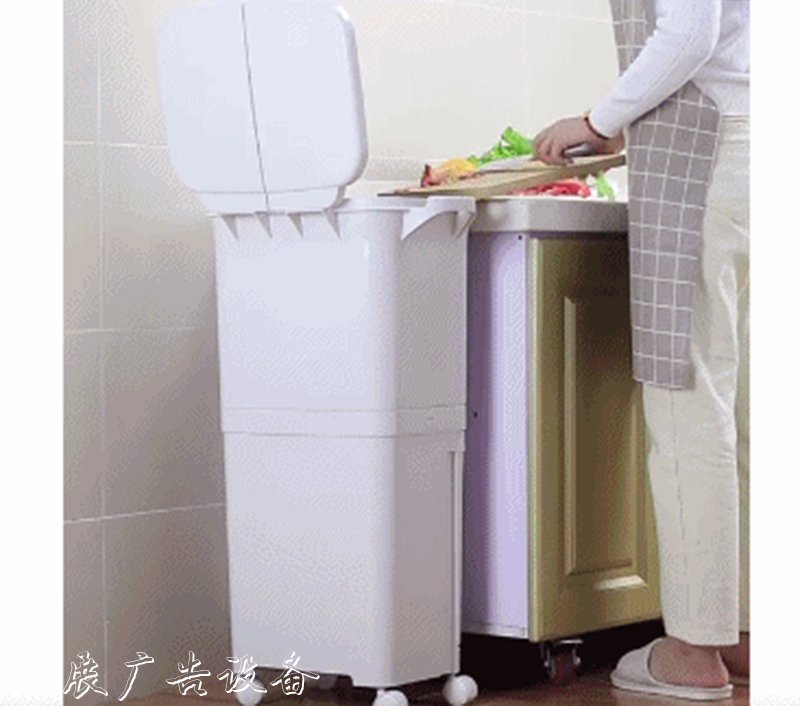 來自日本的干濕分離垃廣告燈箱圾桶，終于換掉了居委會