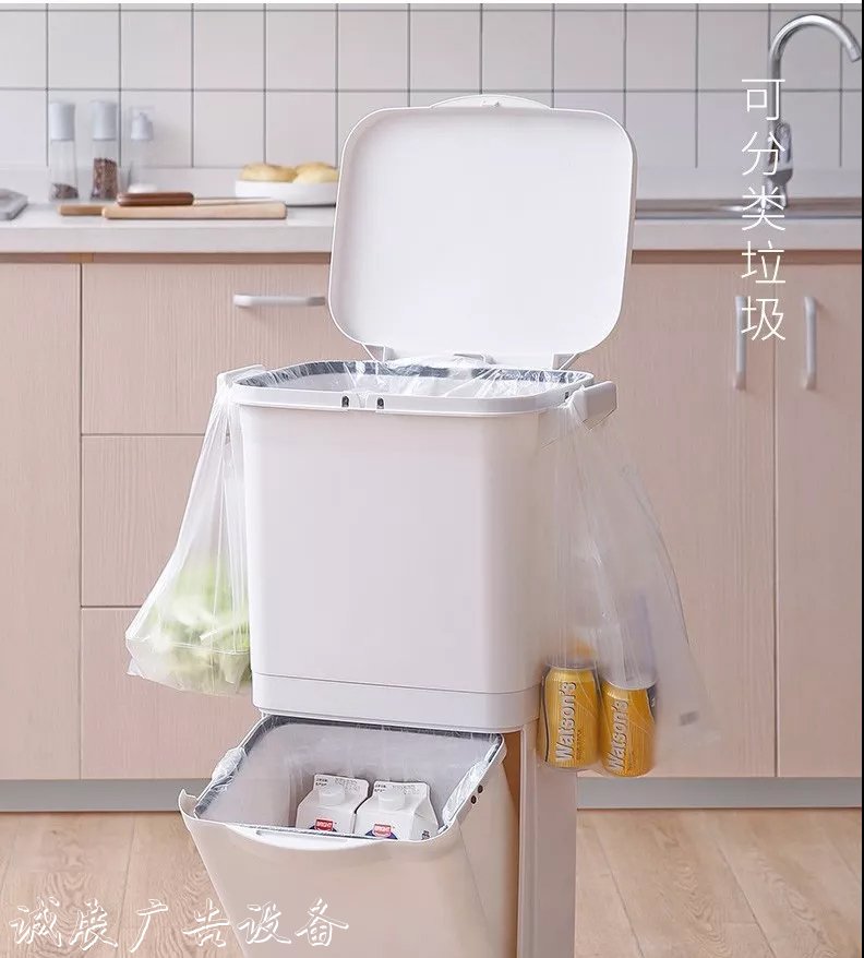 來自日本的干濕分離垃廣告燈箱圾桶，終于換掉了居委會