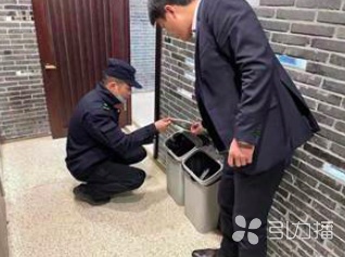園區(qū)加大執(zhí)法檢查力度黨建宣傳欄，推進重點場所垃圾分類