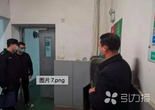 園區(qū)加大執(zhí)法檢查力度黨建宣傳欄，推進重點場所垃圾分類