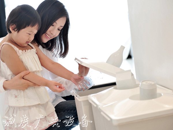 創(chuàng)意垃圾桶設(shè)計（四）