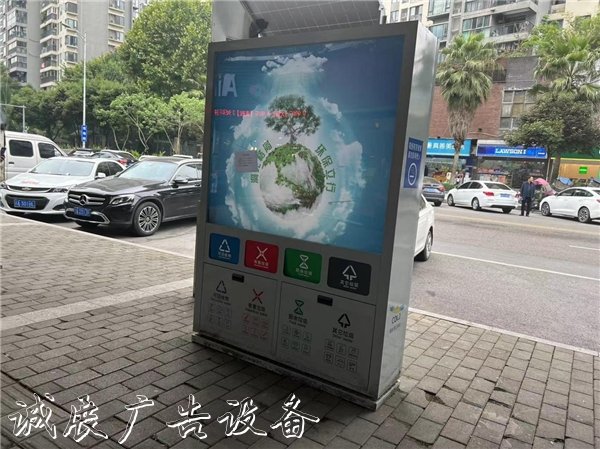 垃圾箱還是廣告位 不廣告燈箱實(shí)用的垃圾箱是否應(yīng)出現(xiàn)在