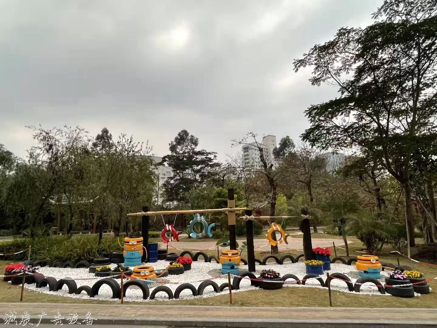 江南區(qū)扎實推進垃圾分宣傳欄廠家類進公園 綠色環(huán)保獲點贊