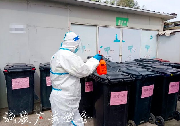 上海持續(xù)進(jìn)行公共滾動(dòng)廣告燈箱環(huán)境大沖洗、大消殺