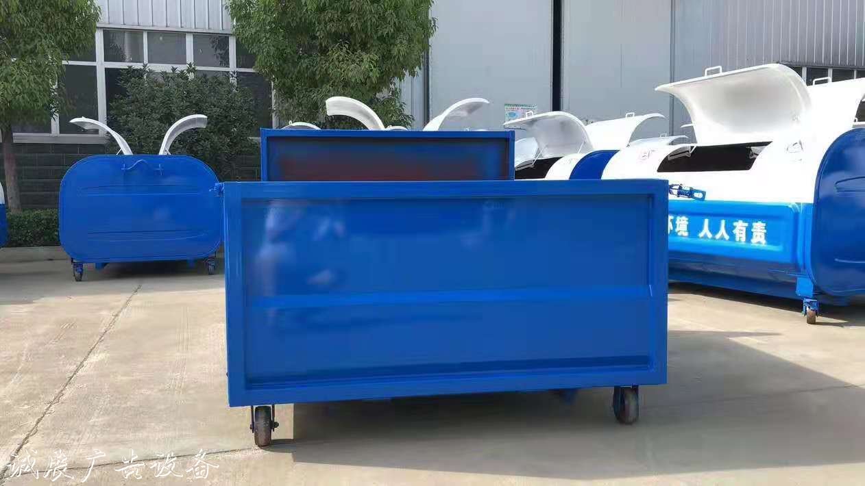 云南玉溪東風(fēng)垃圾車 定做環(huán)衛(wèi)垃圾箱產(chǎn)品多 樣式全 不同材質(zhì)