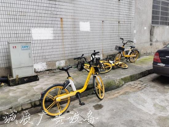 消防車道被侵占、充電燈箱樁上私拉電線、僵尸車停