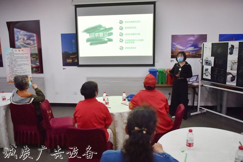 總書記掛念的“關鍵小腳踏垃圾回收箱事”｜垃圾分類工作就是